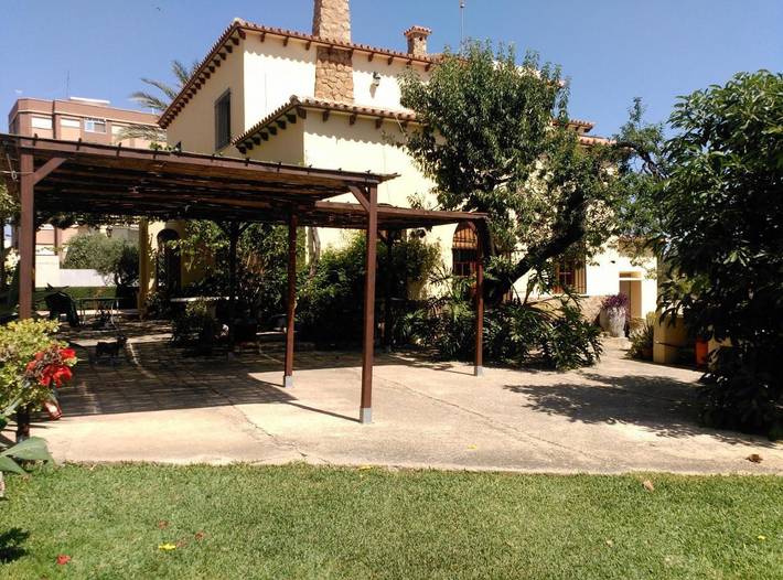 Casa rural para 14 personas, con vistas además de piscina y jardín en Pedreguer - 3
