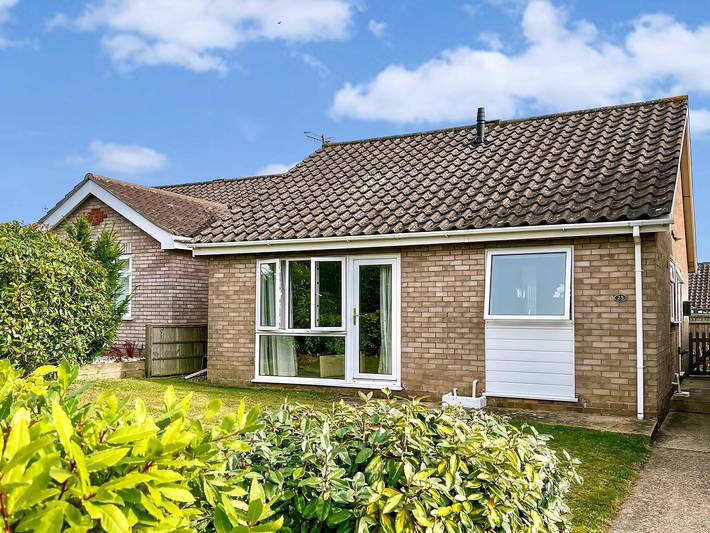 Cottage for 4 people, with garden, with pets in Cromer