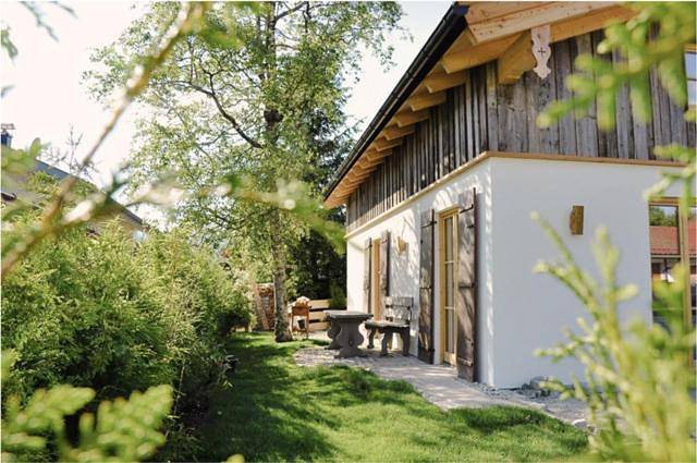 Chalet für 4 Personen, mit Garten und Ausblick sowie Sauna in Rottach-Egern - 2