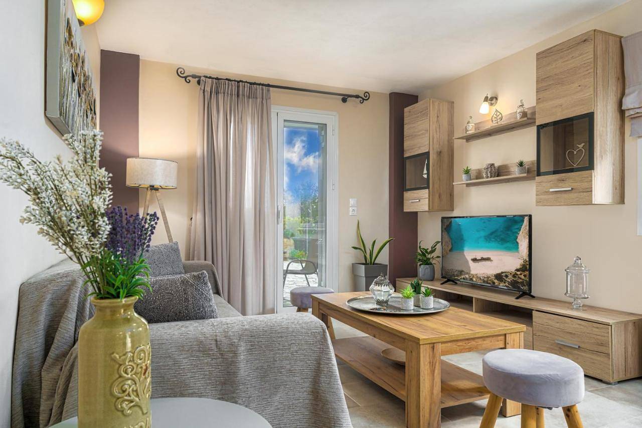 Entire apartment, Villa Dionysios in Keri, Laganas
