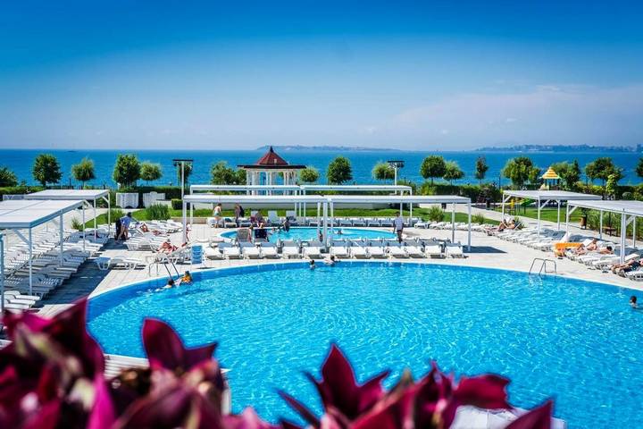 Bungalow para 8 personas, con jardín en Bulgaria