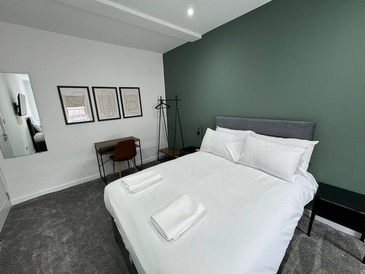 Entire apartment, 6 Bed Contractor Acom in Hartlepool in Hartlepool