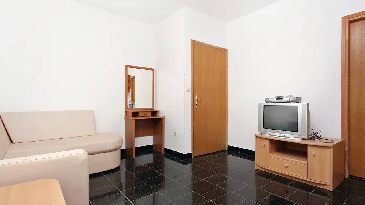 Ganze Ferienwohnung, Ferienwohnung für 6 Personen (46 m²) in Ražanac in Razanac, Zadar