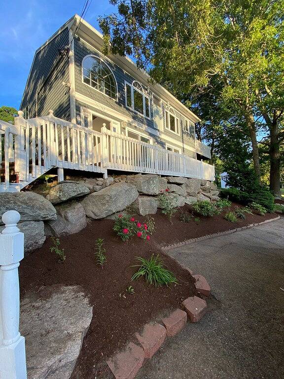 Vacation rental for 10 people, with terrace and yard in Narragansett