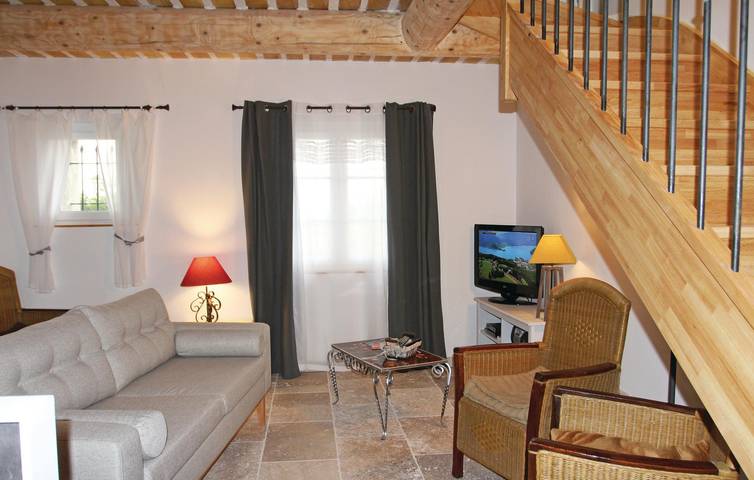 Retiro en el jardín con aparcamiento y aire acondicionado in Althen-des-Paluds, Vaucluse
