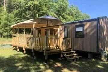 Mobil home pour 6 personnes à Thonac