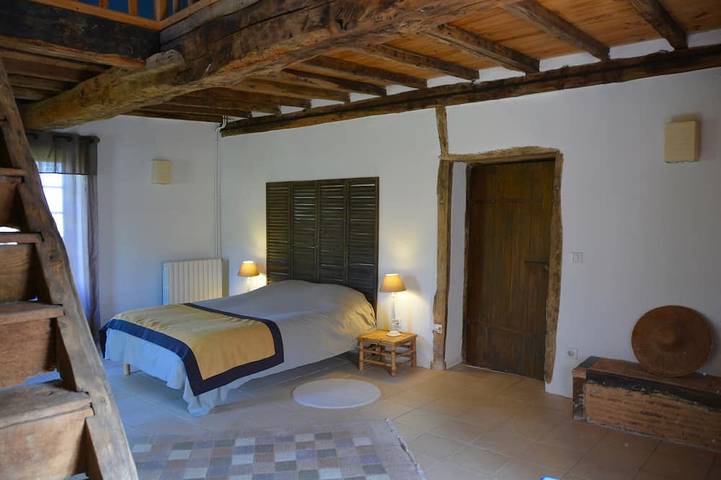 Location de vacances pour 9 personnes, avec jardin et jacuzzi à Vergt - 2