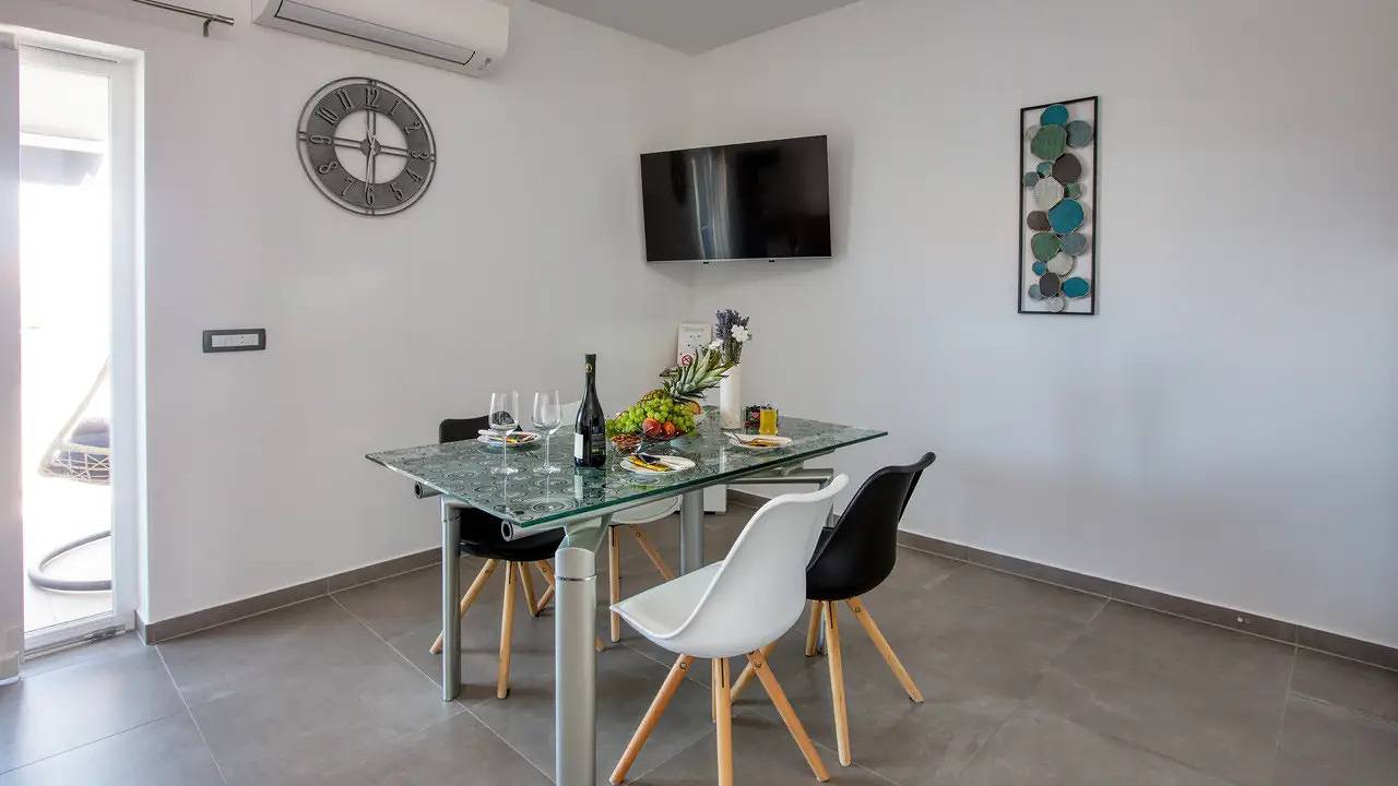 Ganze Ferienwohnung, Ferienwohnung für 4 Personen (47 m²) in Betina in Betina, Tisno