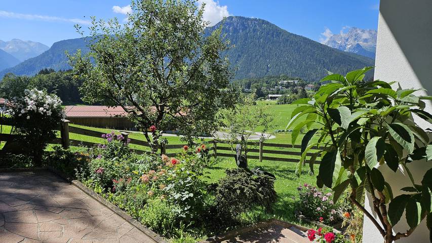 Ganze Ferienwohnung, Ferienwohnung Sulzbergeck - Ferienwohnung für bis zu 4 Personen, 60 qm, Wohn- und Schlafraum getrennt, Balkon in Schönau am Königssee, Berchtesgadener Alpen