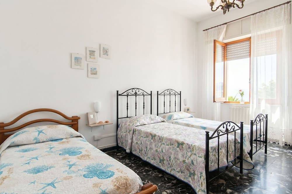 Merveilleuse maison de vacances privée pour 5 personnes avec climatisation et Tv in Torre Grande, Oristano