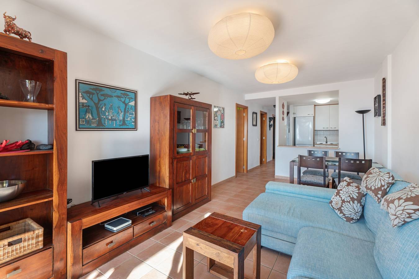 Entire apartment, Vacation 'Casa Cristian Playa Paraiso' with Sea View, Shared Pool and Wi-Fi in Playa Paraíso, Adeje