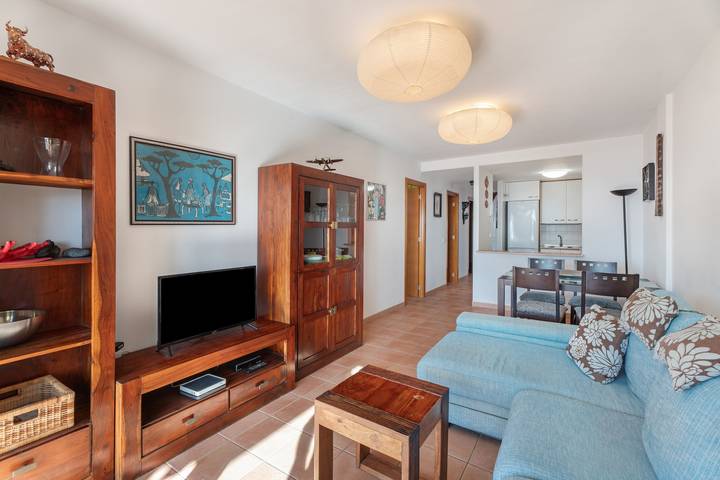 Appartamento intero, Casa vacanze 'Casa Cristian Playa Paraiso' con vista mare, piscina condivisa e Wi-Fi in Playa Paraíso, Adeje