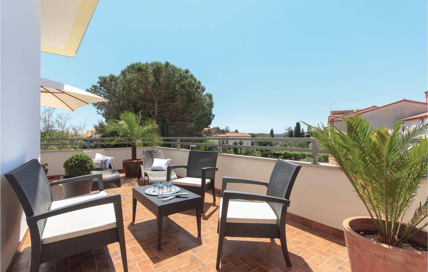 Entire holiday apartment, Holiday apartment for 8 people with terrace in Medulin City, Medulin