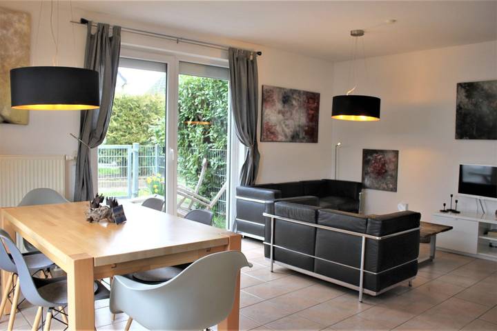 Ferienhaus für 6 Personen, mit Terrasse und Garten sowie Sauna