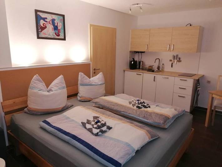 Ferienwohnung für 3 Personen, mit Terrasse und Garten sowie Ausblick in Lauter-Bernsbach