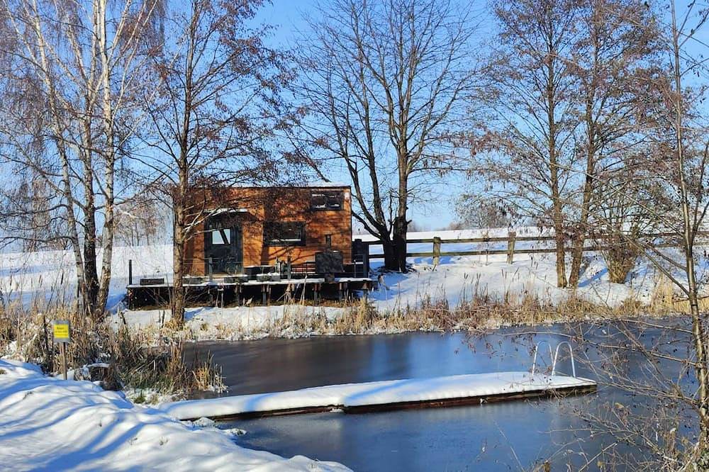 Tiny House  am Badeteich: Natur pur, Kamin & Fass-Sauna in Großharthau, Oberlausitz-Niederschlesien