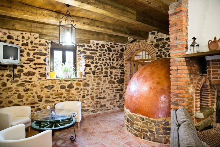 Casa rural para 2 personas, con Terraza además de Jardín y Vistas en Cebrones del Río - 4