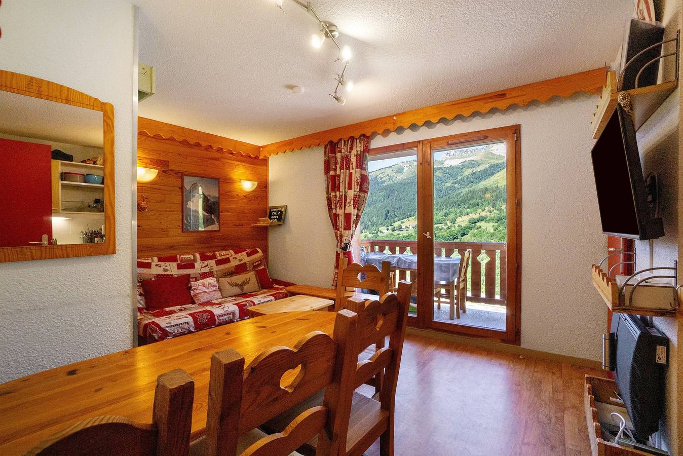 Apartamento entero, Apartamento 'A2 302 Appart Au Pied Des Pistes' con vistas a la montaña, balcón y Wi-Fi in Saint-François-Longchamp, Le Grand Domaine