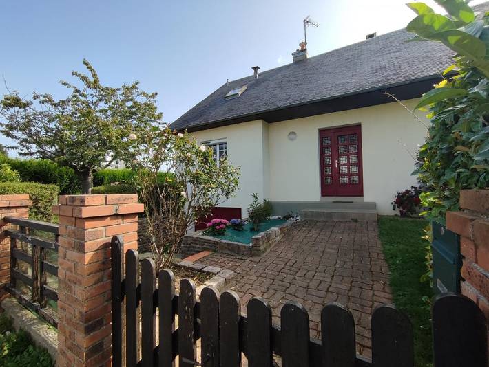 Gîte pour 12 personnes, avec terrasse et jardin