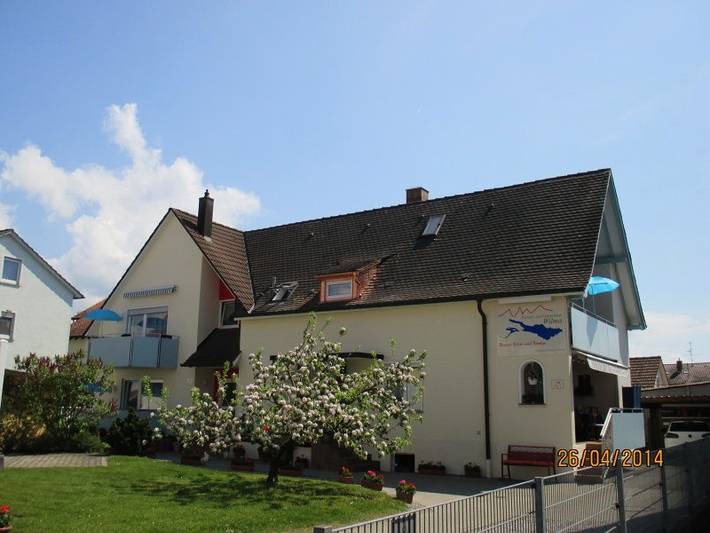 Ferienwohnung für 3 Personen, mit Terrasse und Balkon/Terrasse in Langenargen - 2