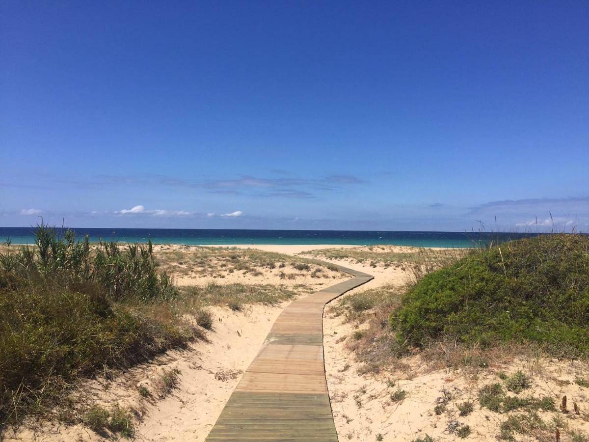 Apartamento entero, Un mar de sensaciones en Urb Jardines de Zahara 1ª linea Atlanterra in Playa de Atlanterra (Barbate), Tarifa