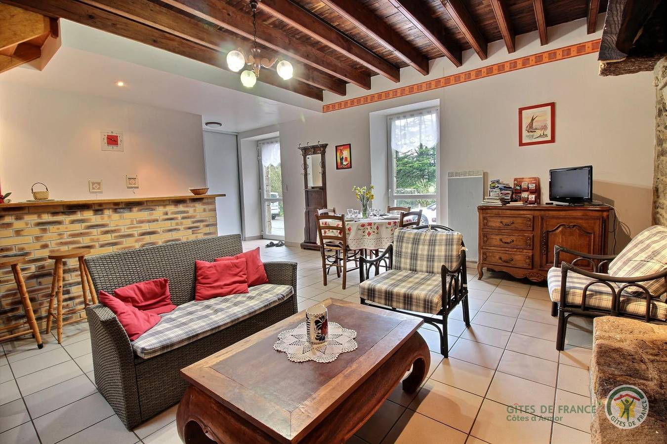 Prat Ar Mel in Lescouët-Gouarec, Guingamp region