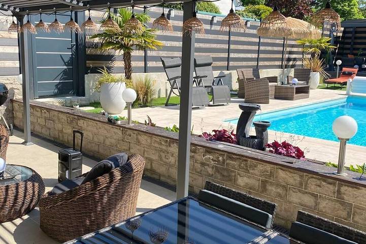 Location de vacances pour 8 personnes, avec piscine à Saran - 3