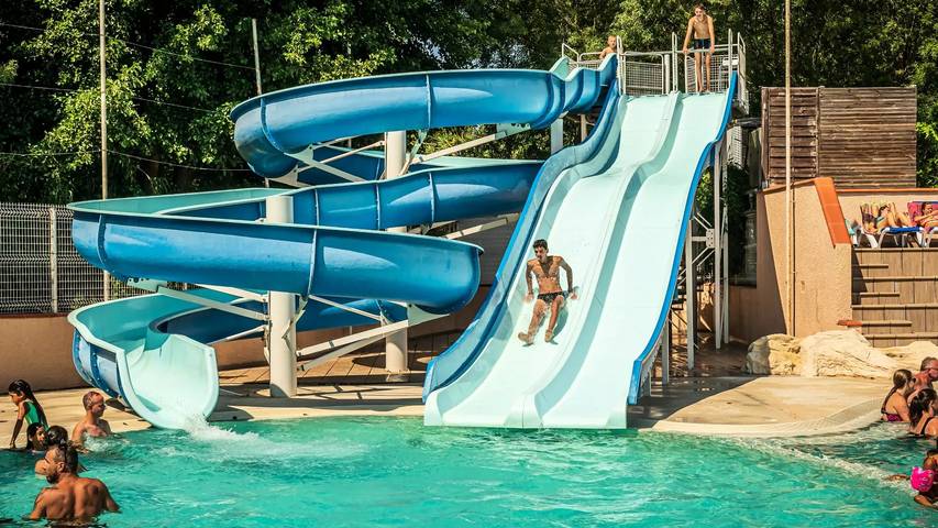 Camping pour 4 personnes, avec terrasse à Argelès-sur-Mer - 2