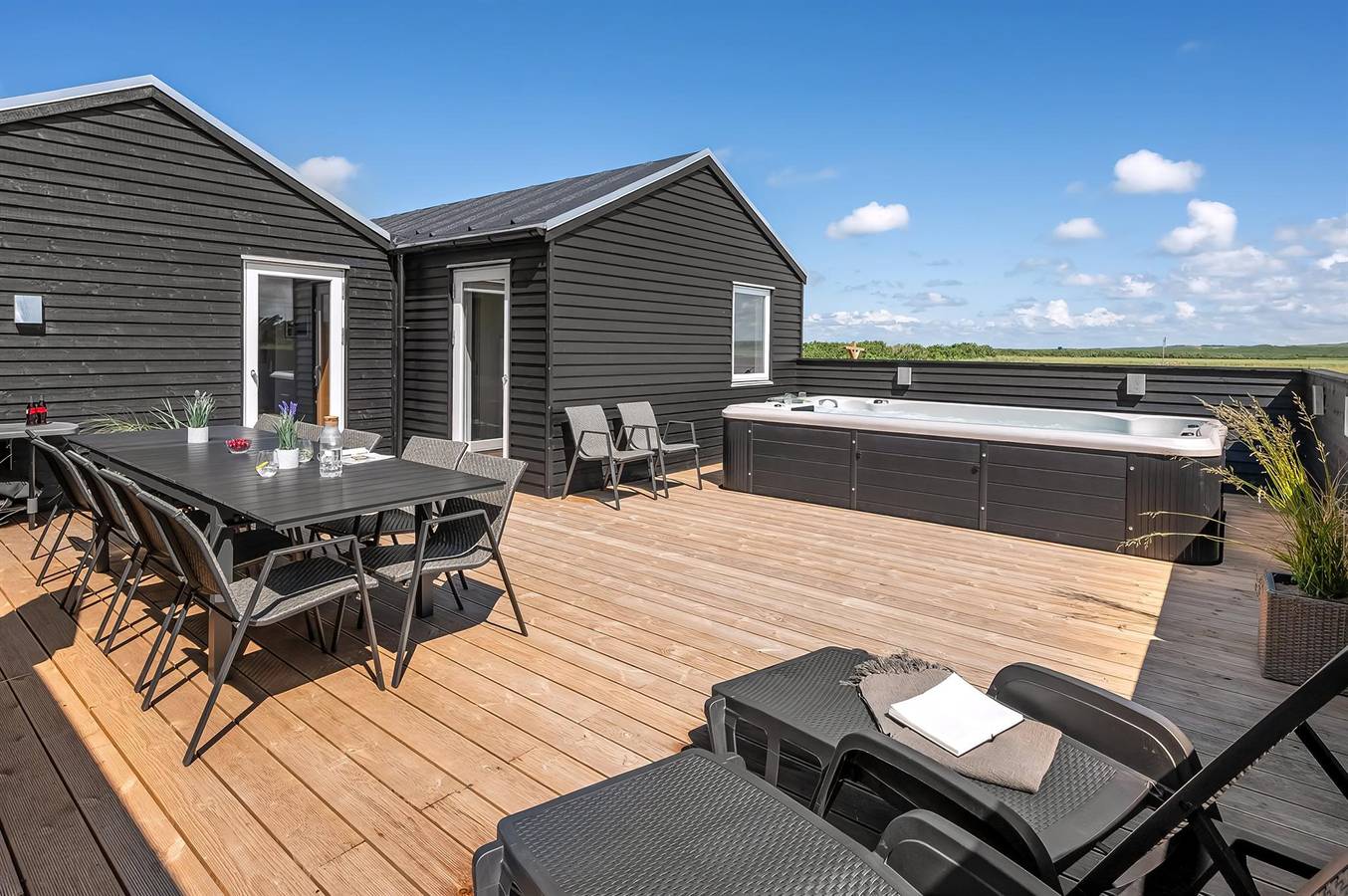 Pet friendly home in Harboøre with sauna in Vejlby Klit, Lemvig und Umgebung