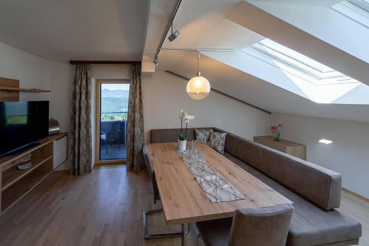 Ferienwohnung für 6 Personen, mit Seeblick und Balkon am Millstätter See - 2