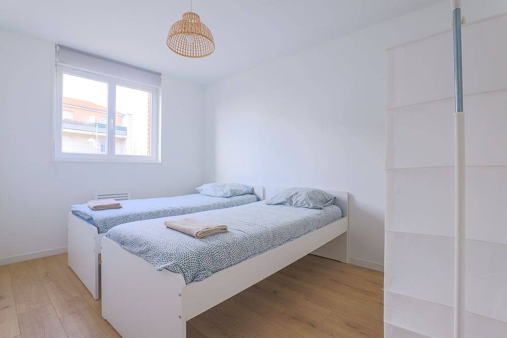 Entire apartment, Appartement Familial arriere gare in Arras, Arras region