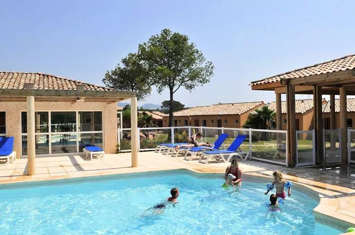 Gîte pour 4 personnes, avec sauna ainsi que piscine et terrasse à Puget-sur-Argens - 2