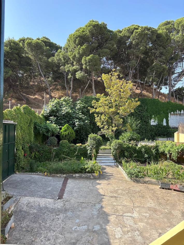 Casa para 13 personas, con Balcón y Jardín en Navarra