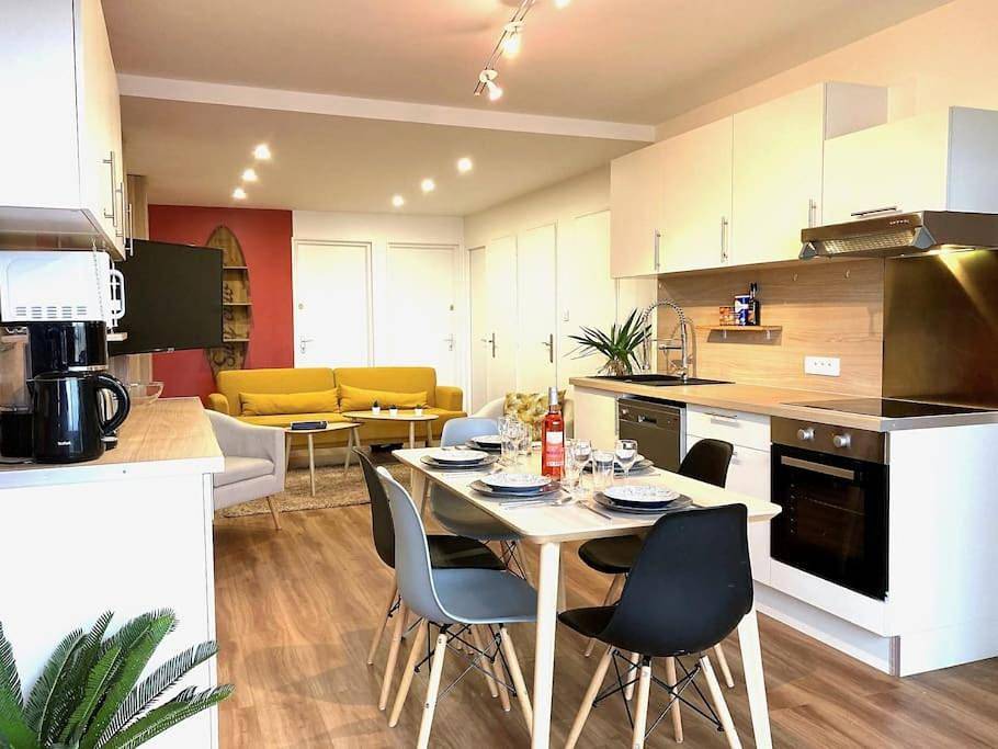 Appartement entier, Apartment in Saint-Herblain, Région de Nantes