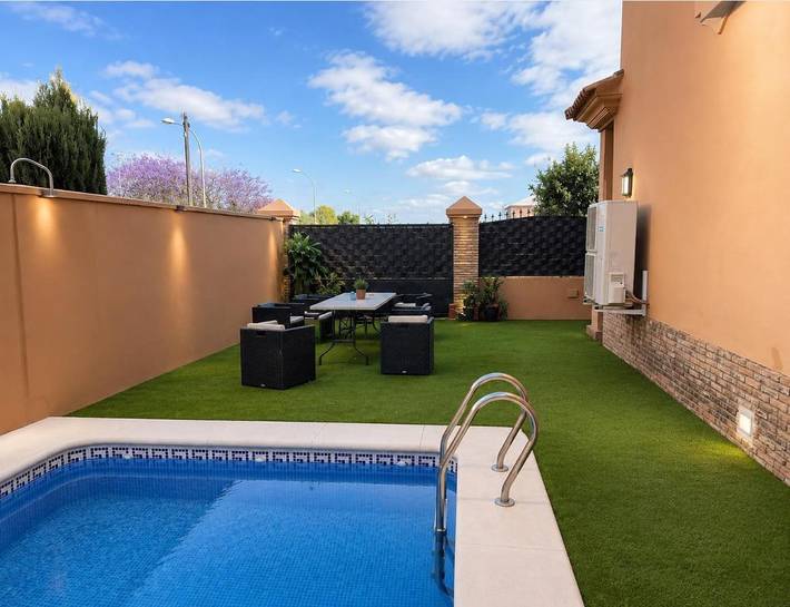 Chalet para 11 personas, con jardín además de vistas y piscina, Se admiten mascotas - 1
