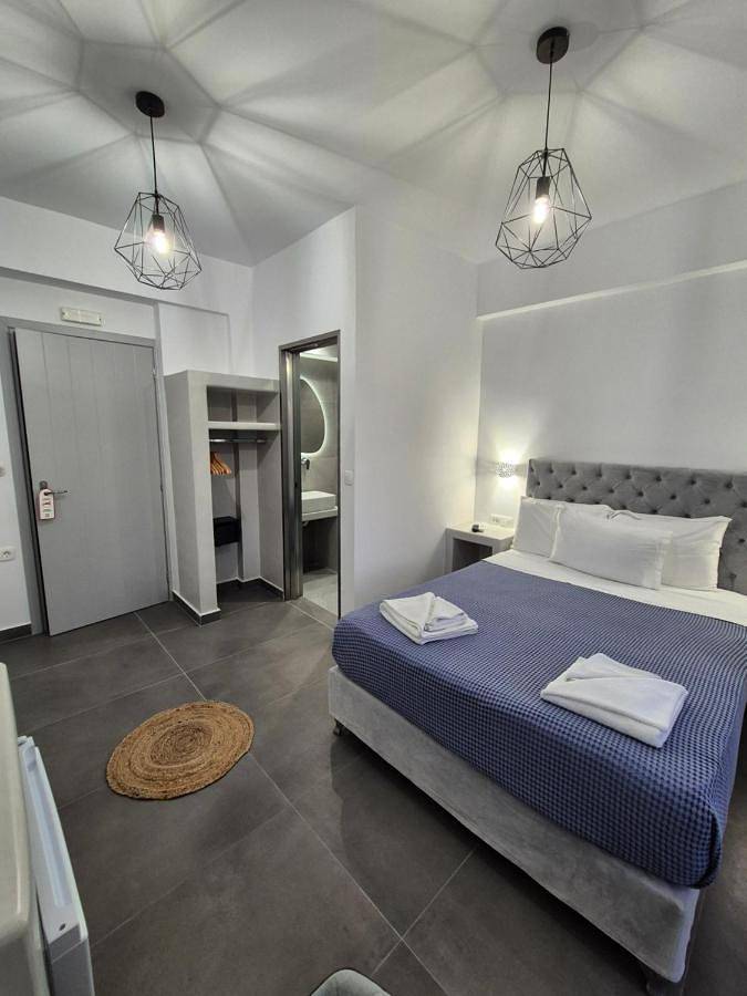 Maison d’hôte pour 2 personnes, avec jardin et piscine à Santorin - 3