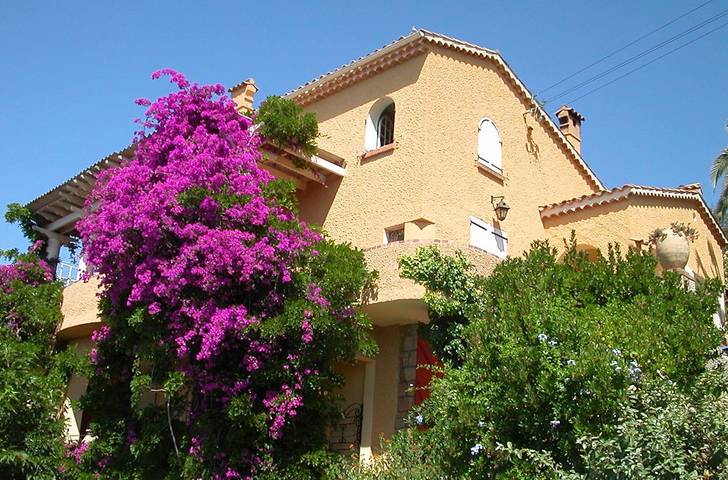 Chambre d’hôte pour 4 personnes, avec terrasse ainsi que piscine et jardin - 1