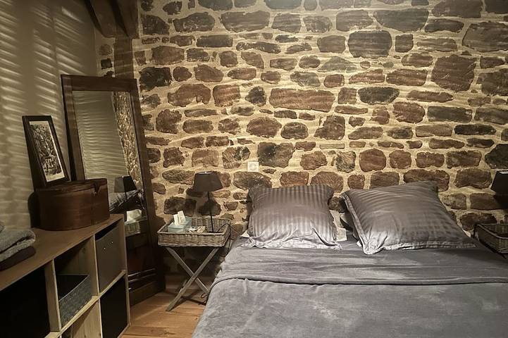 Location de vacances pour 9 personnes, avec jardin et terrasse, animaux acceptés à Firmi - 3