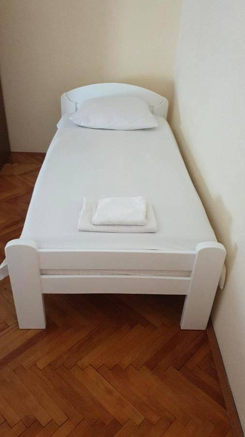 Maison d’hôte pour 2 personnes, avec jardin et vue dans Tivat - 4