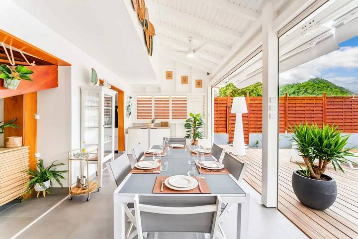 Location de vacances pour 6 personnes, avec piscine et jardin à Terre-de-Haut - 3