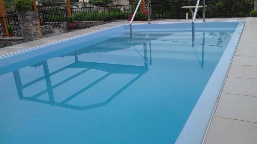 Location de vacances pour 2 personnes, avec jardin ainsi que vue et piscine dans Georgioupoli - 3