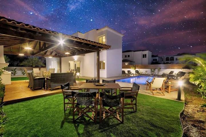 Holiday rental for 8 people, with garden in Nissi Beach