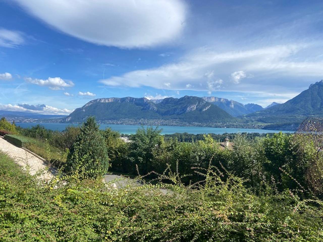 Les Terrasses du lac in Saint-Jorioz, Parque natural regional del Macizo de Bauges