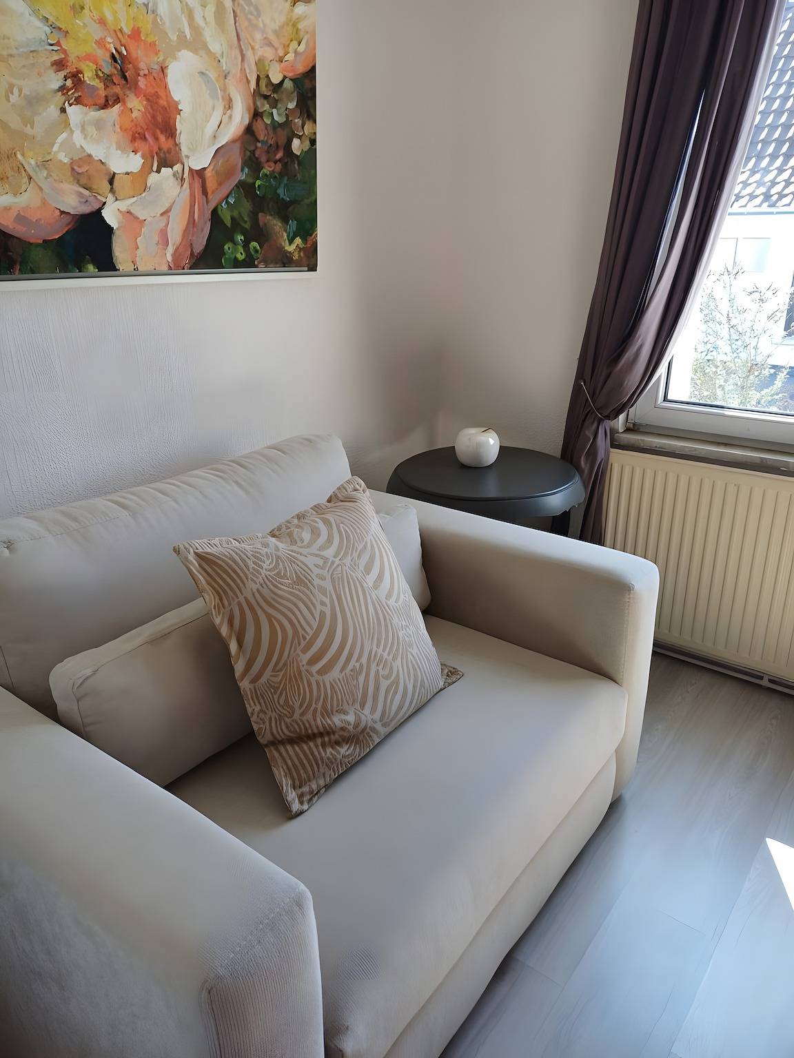 Gästezimmer „Tulpenzimmer“ mit Gemeinschaftspool, Terrasse und Wlan in Schlettstadt, Region Sélestat-Erstein