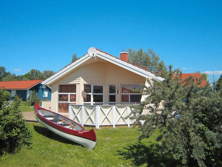 Ferienhaus für 4 Personen, mit Terrasse und Garten sowie Sauna in Otterndorf