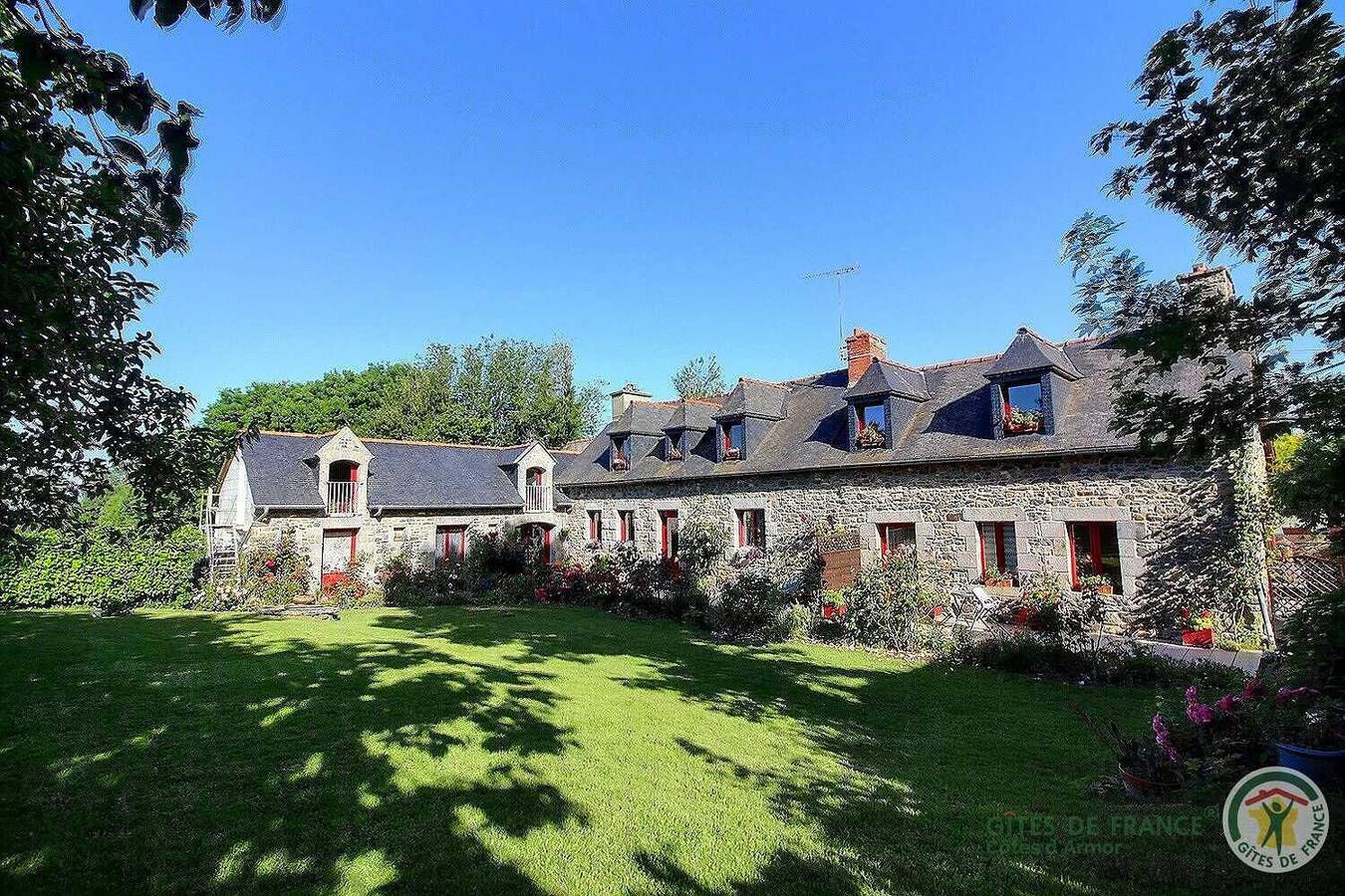 Fleur de Cerise in Plélo, Cotes-d'Armor