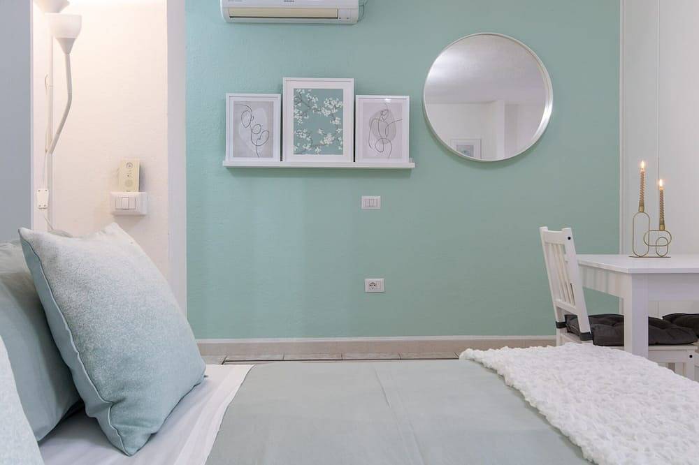 Apartamento entero, Tiny House Salvator Rosa I.U.N. Q2731. in Cagliari, Campidano