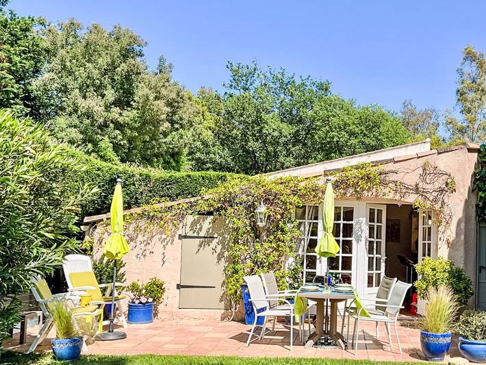 Location de vacances pour 4 personnes, avec Terrasse et Jardin à Gassin