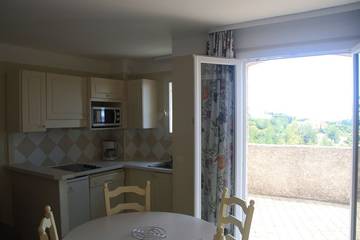 Lodge for 5 People in Roquebrune-sur-Argens, Draguignan region, Photo 3