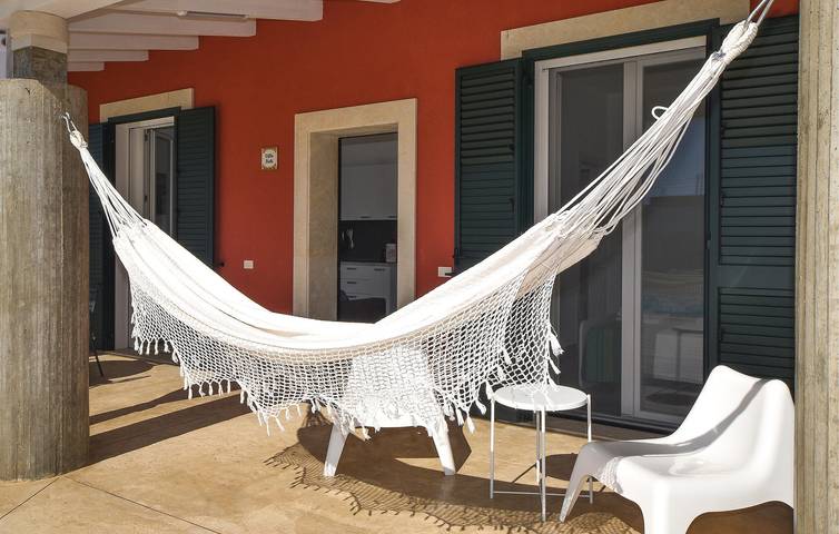 Appartamento moderno con piscina e terrazza, a 2 km da Santa Maria del Focallo in Santa Maria del Focallo, Ispica